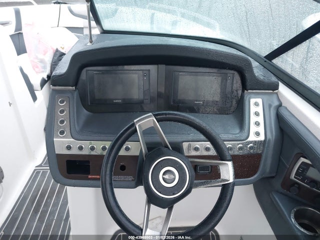 Chaparral Boat &amp; Trailer 2019 FGBZ0177K819 Image 7