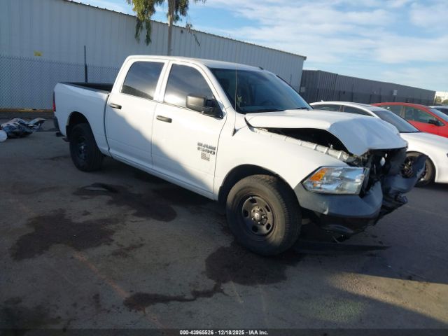 2018 RAM 1500 3C6RR6KG5JG214240
