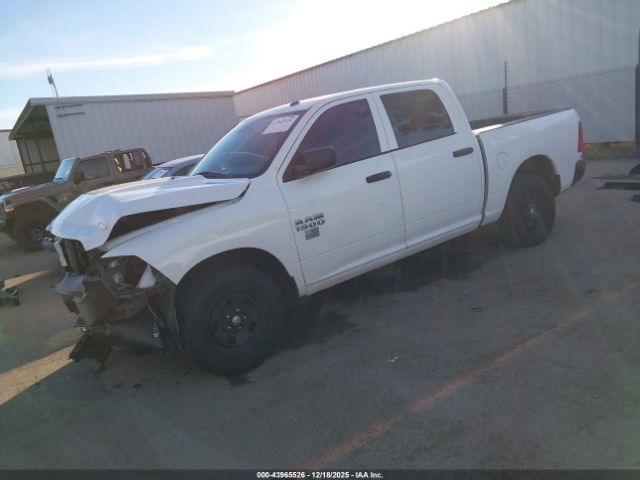 2018 RAM 1500 3C6RR6KG5JG214240 Photo 1