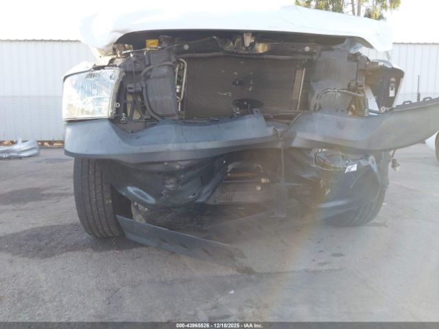 2018 RAM 1500 3C6RR6KG5JG214240 Photo 5