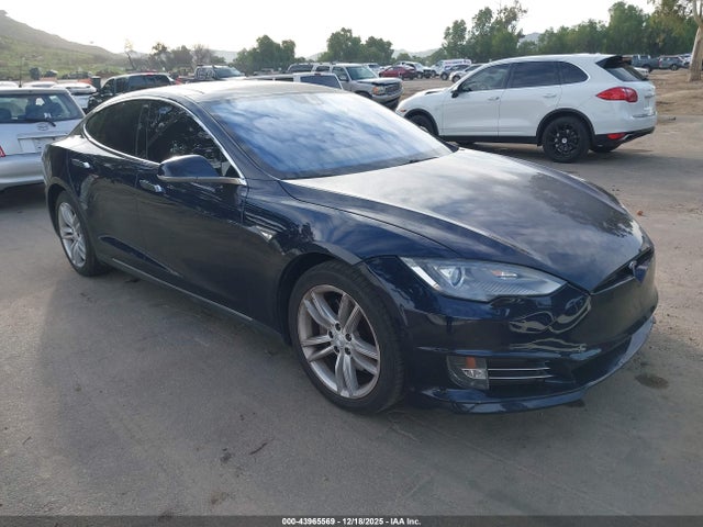 2014 TESLA MODEL S 5YJSA1H16EFP56370 Photo 0