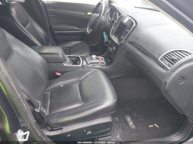 2016 CHRYSLER 300 2C3CCAAG6GH189477 Photo 4