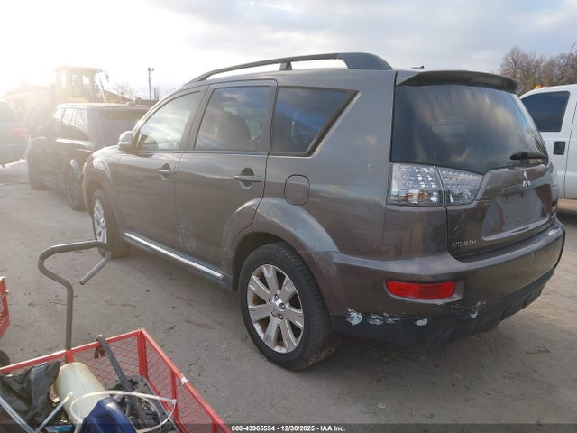 2011 MITSUBISHI OUTLANDER JA4JT3AW7BU008554 Photo 2