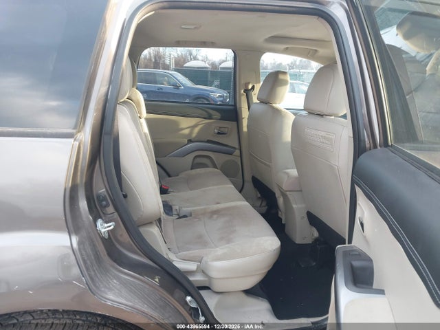 2011 MITSUBISHI OUTLANDER JA4JT3AW7BU008554 Photo 7