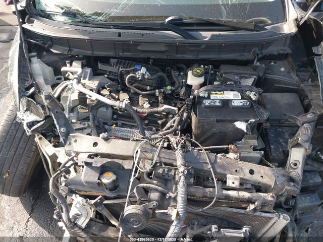 Nissan ROGUE SV 2017 KNMAT2MT3HP576101 Image 10
