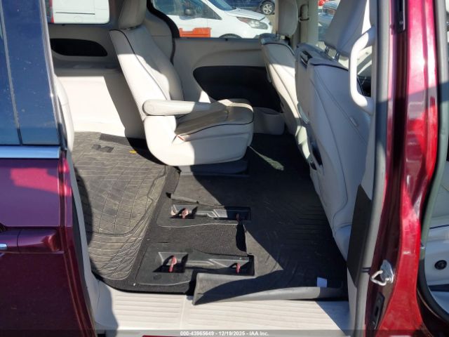 2018 CHRYSLER PACIFICA HYBRID 2C4RC1N78JR131095 Photo 7