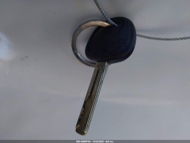 Продаж на аукціоні авто 2012 Kia Sorento Lx, vin: 5XYKT3A18CG195501, номер лоту: 43965704
