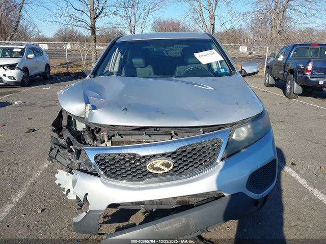 Продаж на аукціоні авто 2012 Kia Sorento Lx, vin: 5XYKT3A18CG195501, номер лоту: 43965704