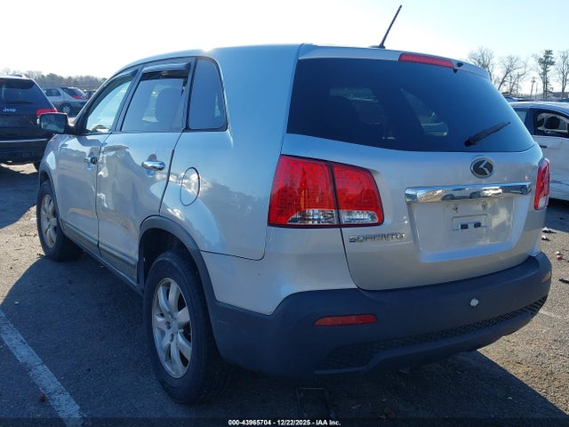 Продаж на аукціоні авто 2012 Kia Sorento Lx, vin: 5XYKT3A18CG195501, номер лоту: 43965704
