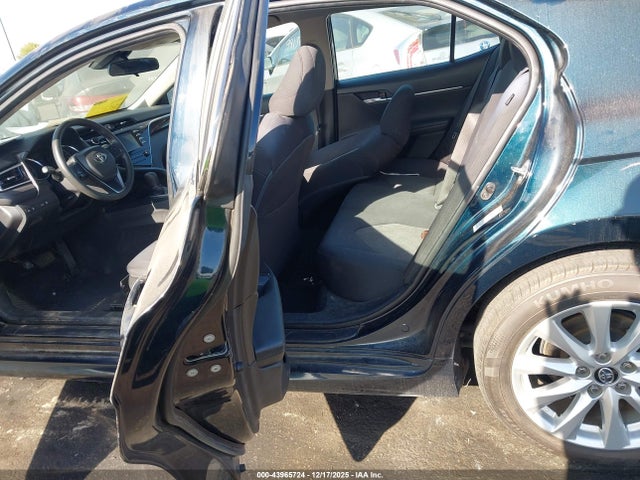 4T1B11HKXJU511044 Toyota CAMRY LE