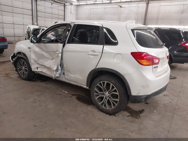 2017 MITSUBISHI OUTLANDER SPORT JA4AR3AU8HZ070389 Photo 2