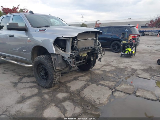 Продажа на аукционе авто 2020 Ram 2500, vin: 3C6UR5CL5LG141809, номер лота: 43965795