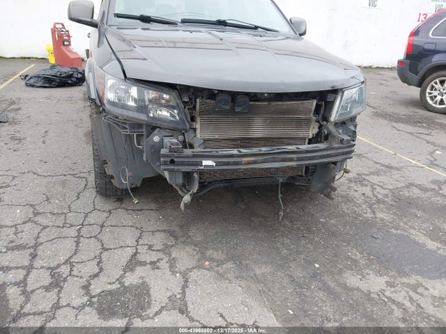 3C4PDDGG7GT133378 Dodge Journey Crossroad Plus