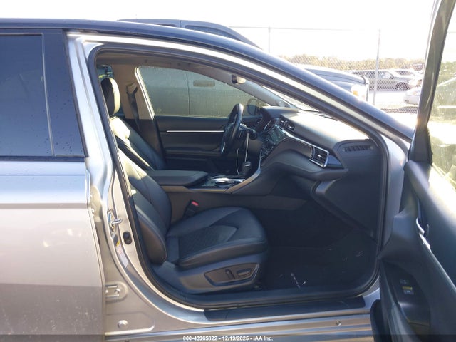 2019 TOYOTA CAMRY 4T1BZ1HKXKU023707 Photo 4