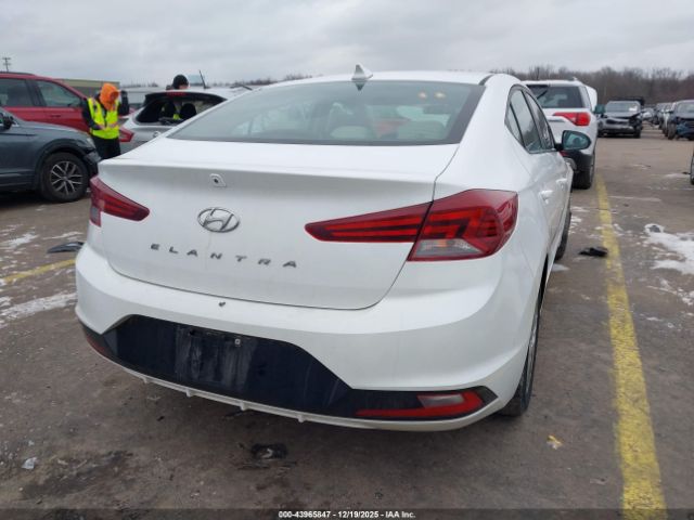2019 HYUNDAI ELANTRA 5NPD84LF3KH470465 Photo 3