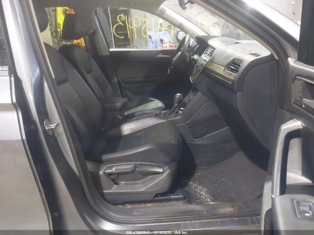 43965943 :رقم المزاد ، 3VV2B7AX6JM031602 vin ، 2018 Volkswagen Tiguan 2.0t Se/2.0t Sel مزاد بيع