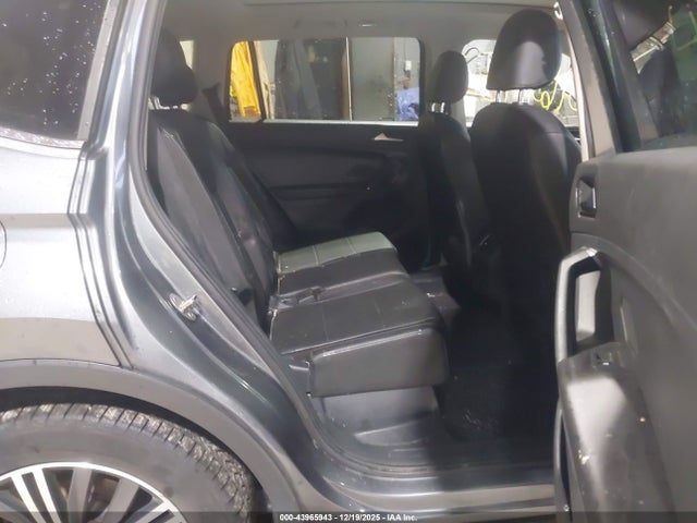 43965943 :رقم المزاد ، 3VV2B7AX6JM031602 vin ، 2018 Volkswagen Tiguan 2.0t Se/2.0t Sel مزاد بيع