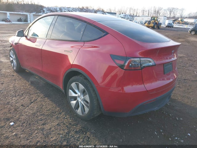 2023 TESLA MODEL Y 7SAYGDEE0PA185057 Photo 2