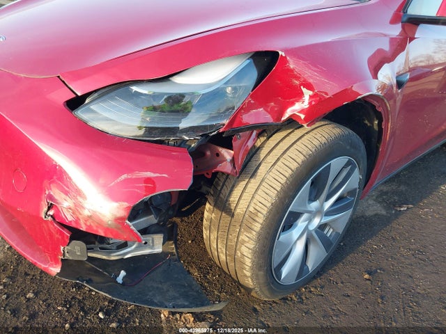 2023 TESLA MODEL Y 7SAYGDEE0PA185057 Photo 5