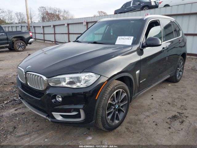2018 BMW X5 5UXKR2C58J0Z22534 Photo 1