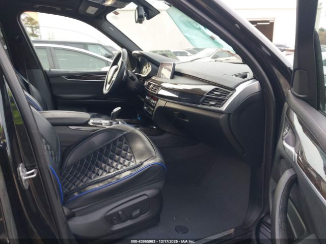 2018 BMW X5 5UXKR2C58J0Z22534 Photo 4