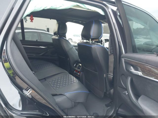 2018 BMW X5 5UXKR2C58J0Z22534 Photo 7