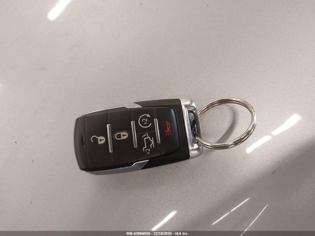 2023 RAM 1500 1C6SRFRTXPN525876 Photo 10