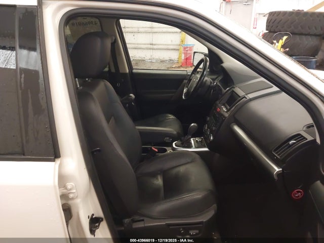 2010 LAND ROVER LR2 SALFT2BN5AH208084 Photo 4
