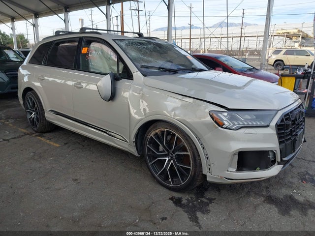 2021 AUDI Q7 WA1VXBF77MD038495 Photo 0