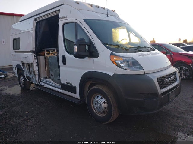 3C6LRVDG1ME555325 Winnebago But59p Solis