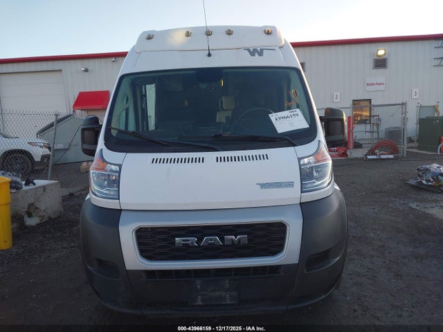 3C6LRVDG1ME555325 Winnebago But59p Solis