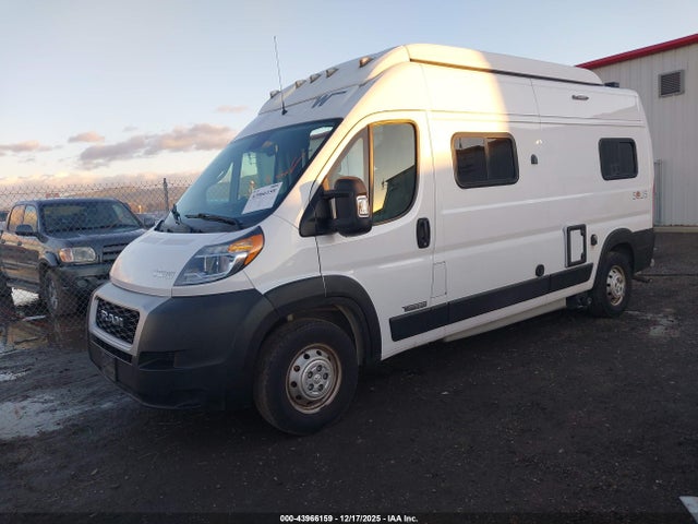 3C6LRVDG1ME555325 Winnebago But59p Solis