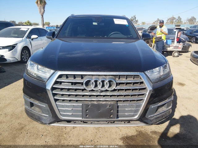 WA1AHAF73KD045575 Audi Q7 45 Premium/45 Se Premium