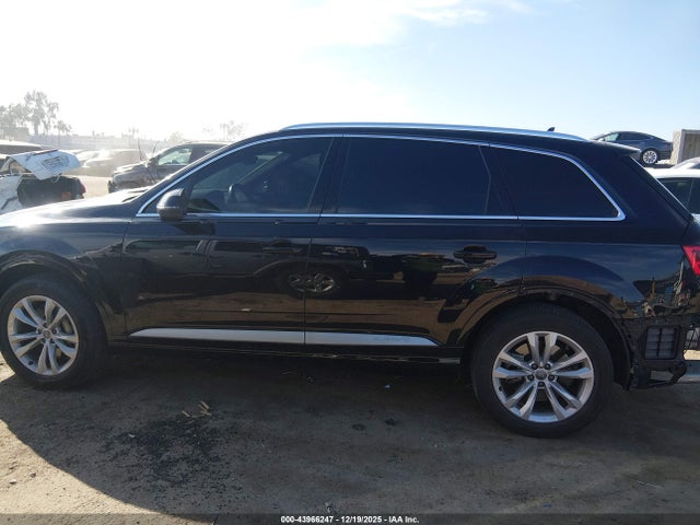 WA1AHAF73KD045575 Audi Q7 45 Premium/45 Se Premium