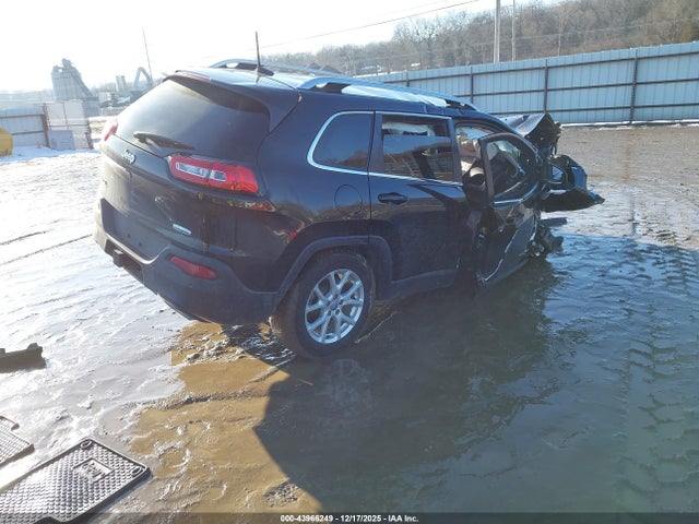 Jeep Cherokee Latitude 4x4 2017 1C4PJMCS2HW620874 Image 4