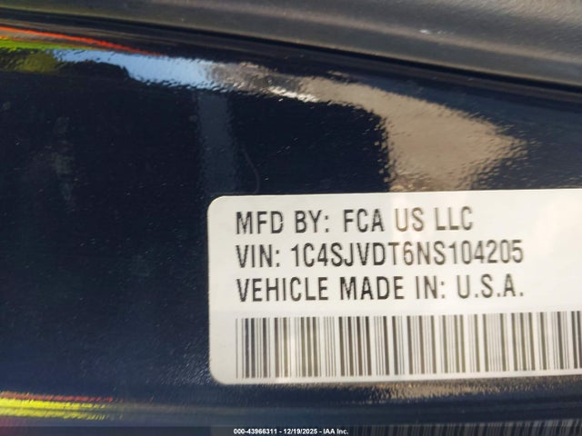 2022 JEEP WAGONEER 1C4SJVDT6NS104205 Photo 8