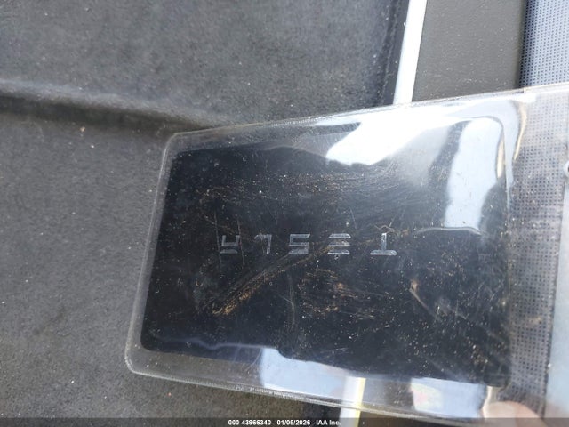 7SAYGDEE5TF421800 Tesla Model Y Long Range Launch Series/premium All-wheel Drive