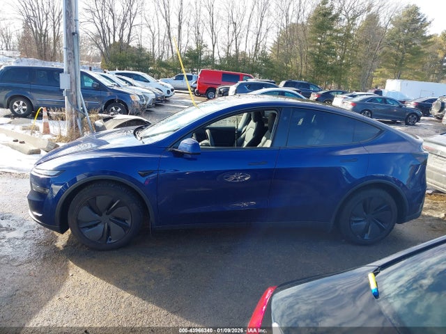 7SAYGDEE5TF421800 Tesla Model Y Long Range Launch Series/premium All-wheel Drive