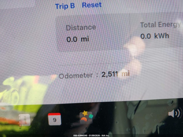7SAYGDEE5TF421800 Tesla Model Y Long Range Launch Series/premium All-wheel Drive