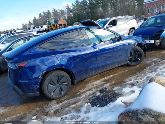 7SAYGDEE5TF421800 Tesla Model Y Long Range Launch Series/premium All-wheel Drive