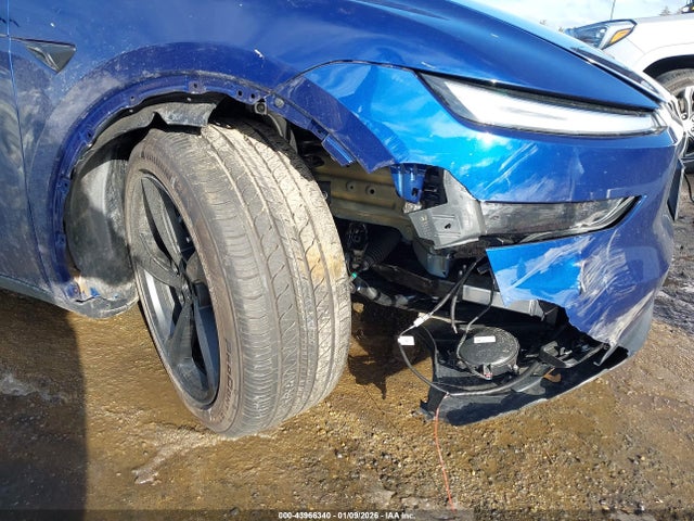 7SAYGDEE5TF421800 Tesla Model Y Long Range Launch Series/premium All-wheel Drive