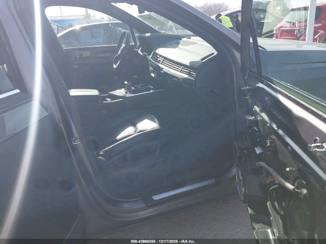 2017 AUDI Q7 WA1VAAF73HD010436 Photo 4