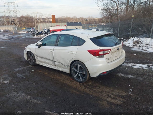 Subaru na 2017 4S3GTAL67H3746032 Image 3