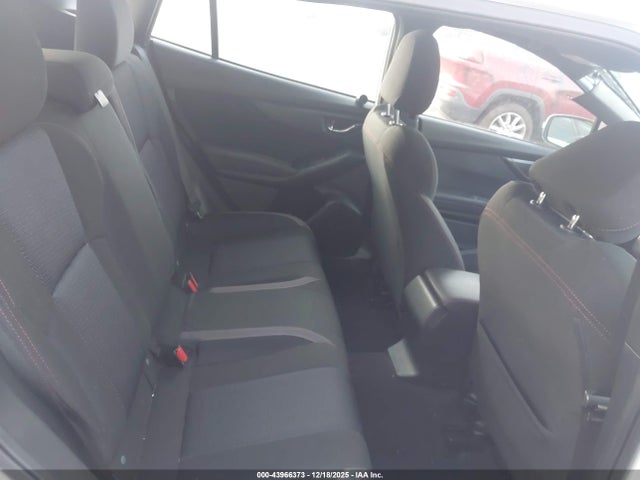Subaru na 2017 4S3GTAL67H3746032 Image 8