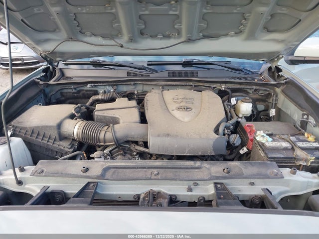 3TMCZ5AN6NM515454 Toyota Tacoma Sr5 V6