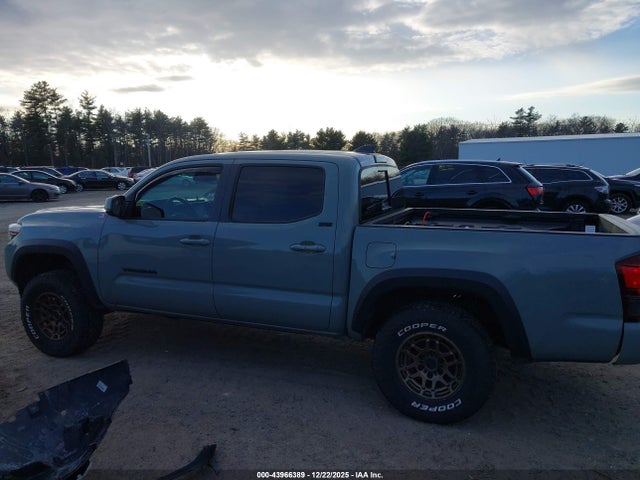 3TMCZ5AN6NM515454 Toyota Tacoma Sr5 V6