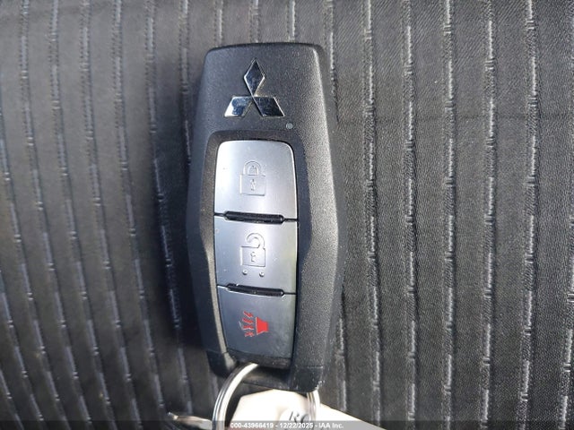 2022 MITSUBISHI OUTLANDER JA4J4TA8XNZ041473 Photo 10