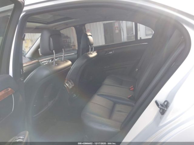 2009 MERCEDES-BENZ S 550 WDDNG71XX9A241468 Photo 7