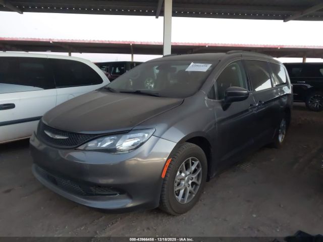 2021 CHRYSLER VOYAGER 2C4RC1DG8MR568388 Photo 1