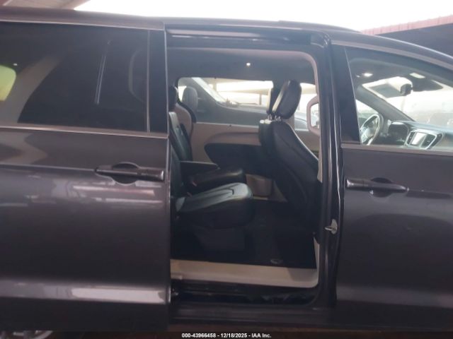 2021 CHRYSLER VOYAGER 2C4RC1DG8MR568388 Photo 7